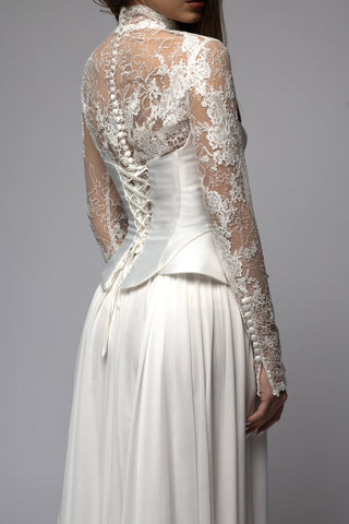Minimalist romantic A-line wedding dress