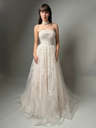 Clearance | Lace A-Line Tulle Wedding Gown