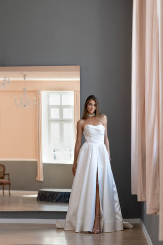 Elegantes, klassisches Luxus-Mikado-Brautkleid in A-Linie Amelia