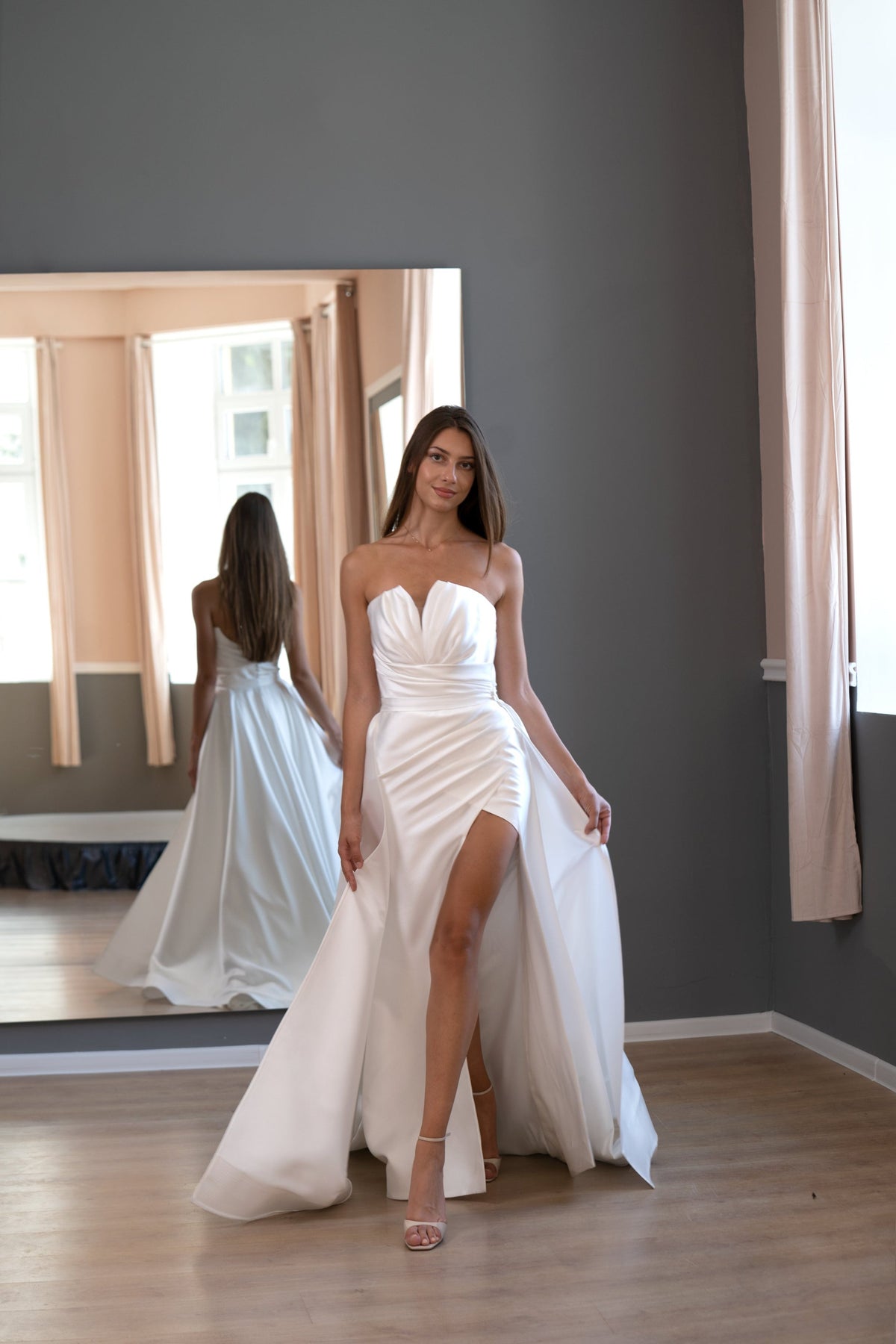 Elegant Mermaid Mikado Wedding Dress Belle with Detachable Train - Video 1