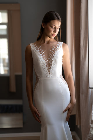 Elegantes Meerjungfrau-Brautkleid Grace aus Crêpe mit Handschuhen