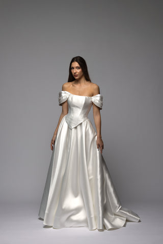 Minimalist Mikado Ball Gown Wedding Dress Dominanta