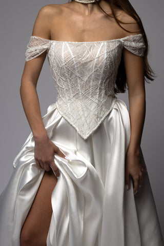 Perlenbesetztes, tiefsitzendes, schulterfreies Korsett mit Mikado-Rock, Brautset Forte