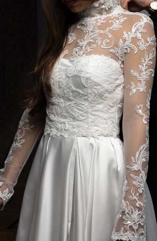 High Neck Long Sleeve Lace Bridal Bolero Musica