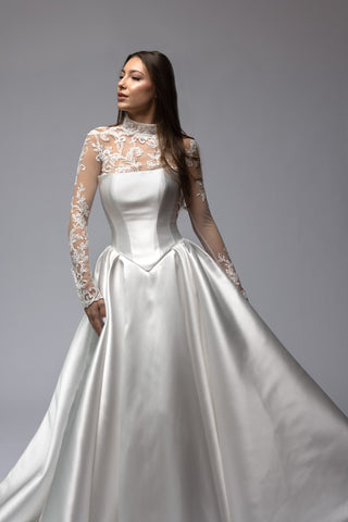 High Neck Long Sleeve Lace Bridal Bolero Musica