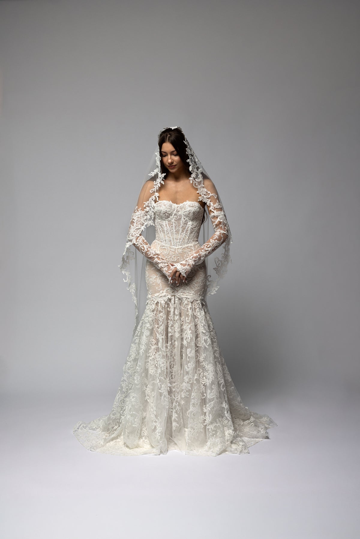 Floral Lace Bridal Mini Wedding Dress | Second Bridal Look - Dioma Fashion