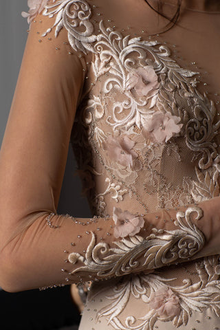 Elegant Beige Dress with Long Sleeves - Dioma Fashion