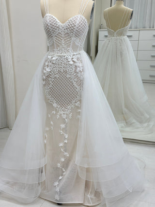 Elegant Romantic Lace Wedding Dress Low Back - Dioma Fashion