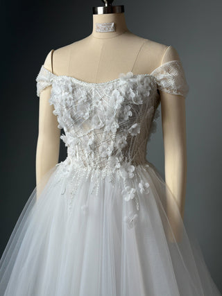 Luxury Floral Lace Wedding Dress A-line Off Shoulder - Dioma Fashion